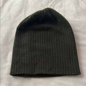 Ribbed Knit Beanie in Dark Green